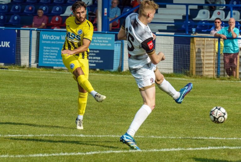 Photo Gallery – Haywards Heath Town vs Deal Town
