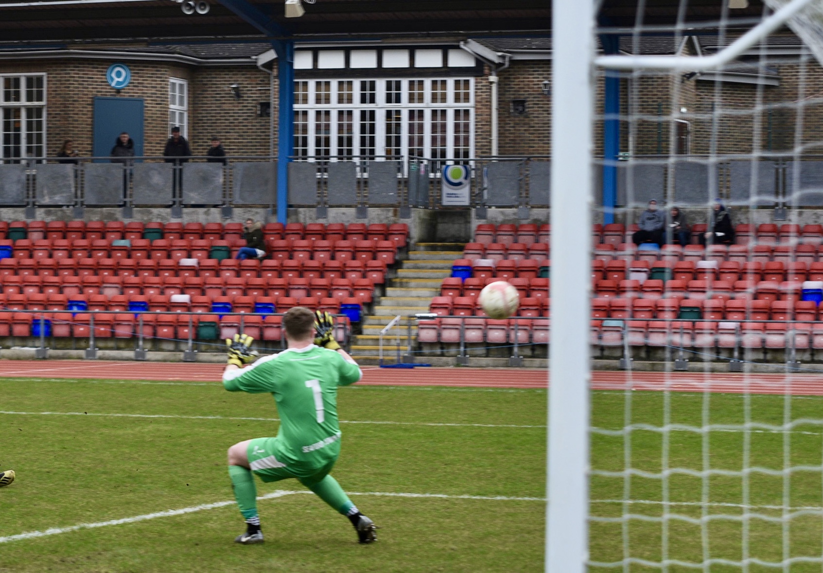 AFC Varndeanians 0-4 Horsham YMCA