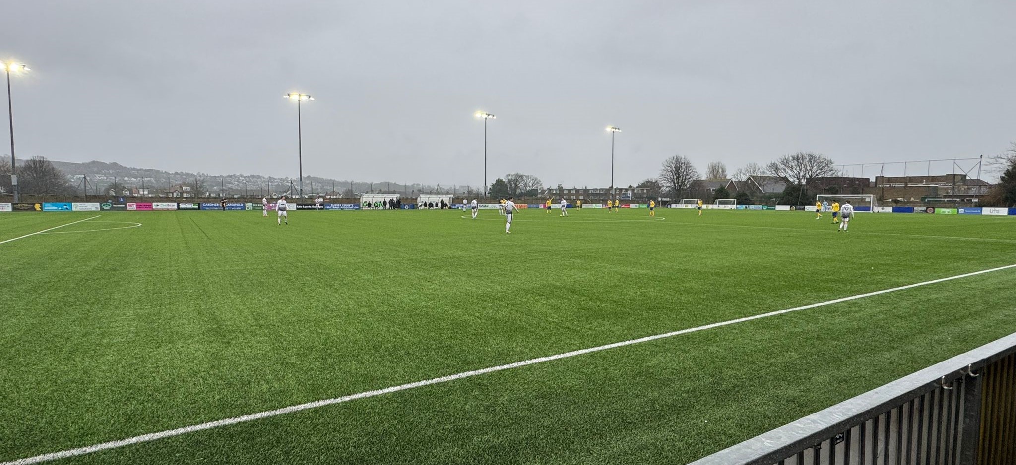 Lancing 4-2 Littlehampton Town